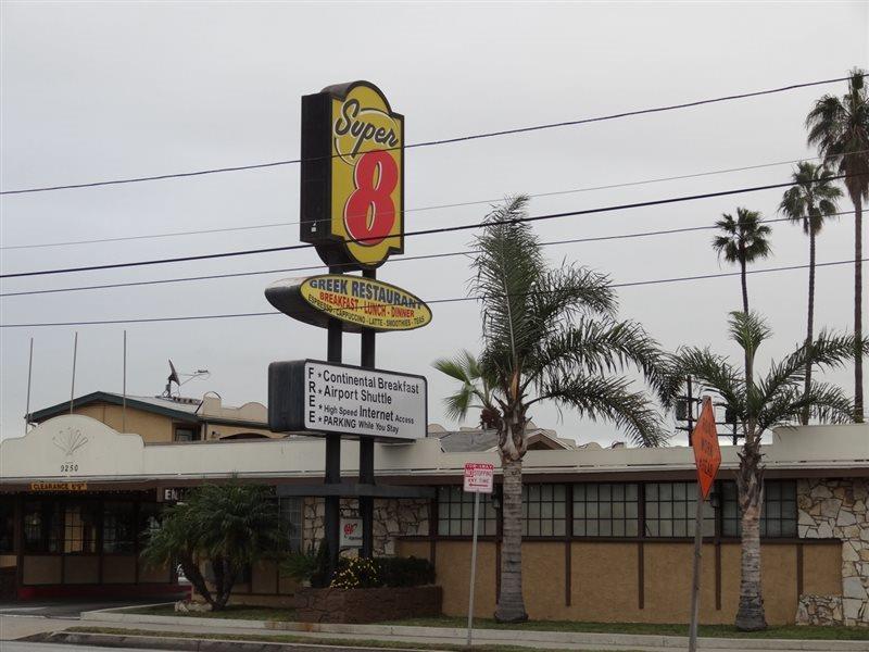 Skyways Hotel Los Angeles Exterior foto