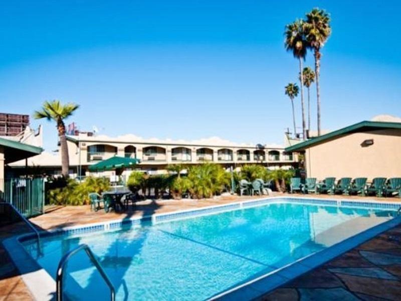 Skyways Hotel Los Angeles Exterior foto